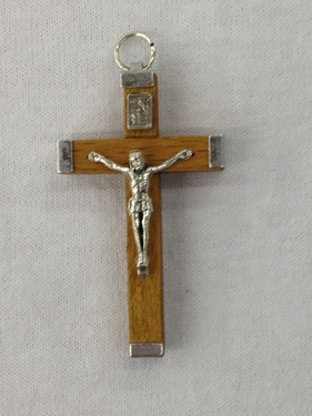 Photo of NATURAL WOOD CRUCIFIX 550NA